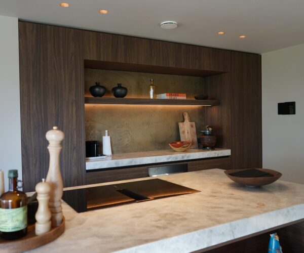 Metal Stuc GMD elite Detail van exclusieve structuur en decoratief stucwerk afwerking