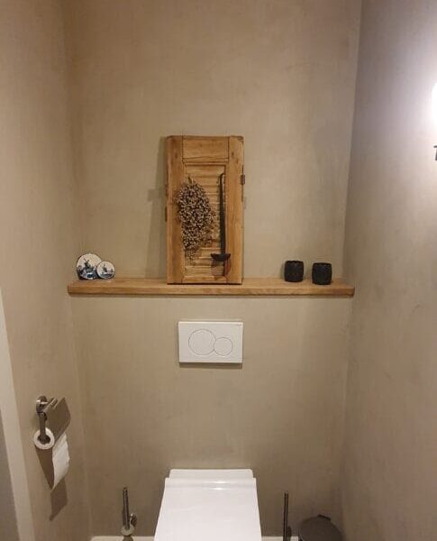 Toilet Exclusieve wandafwerking Room Designers